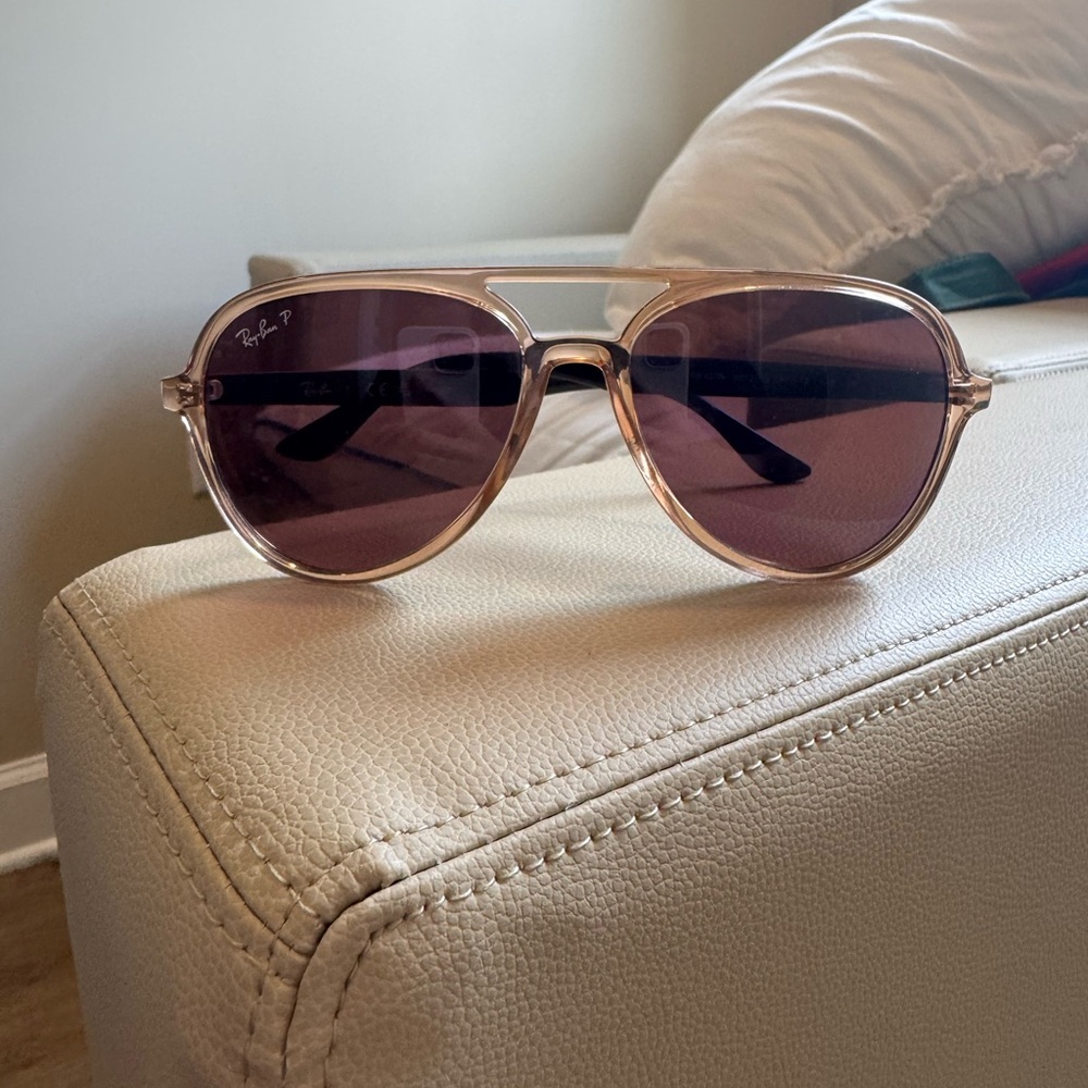 Ray-Ban Aviator Sunglasses polarized